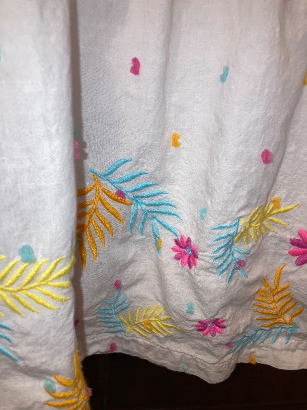 Crown & ivy White Sleeveless Maxi Dress with Colorful Embroidery - Size: 10 - Picture 12 of 13